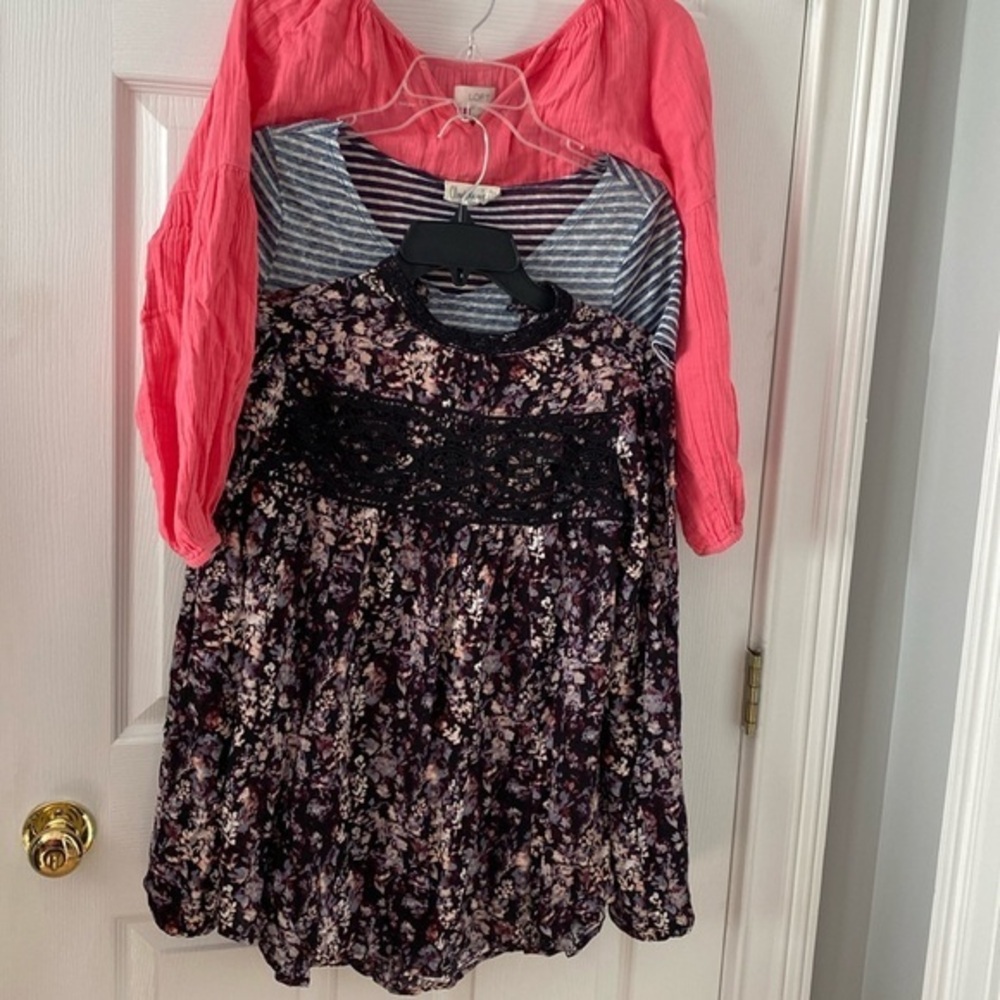 Bundle of women tops